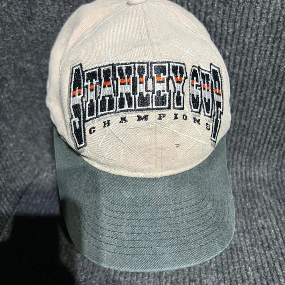 Vintage Starter Hat Snapback Mens OSFA Beige 1996 Stanley Cup Champions NHL Cap